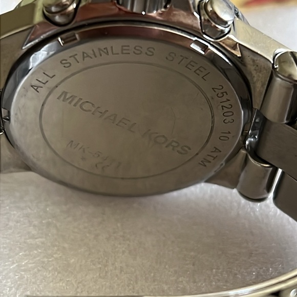 Michael Kors Dylan MK5411 stainless steel watch - Picture 5 of 5